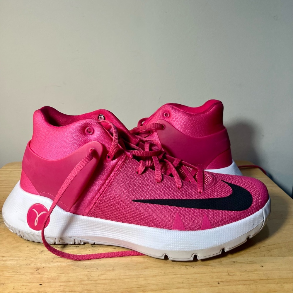 Nike KD Trey 5 (Breast Cancer Edition)